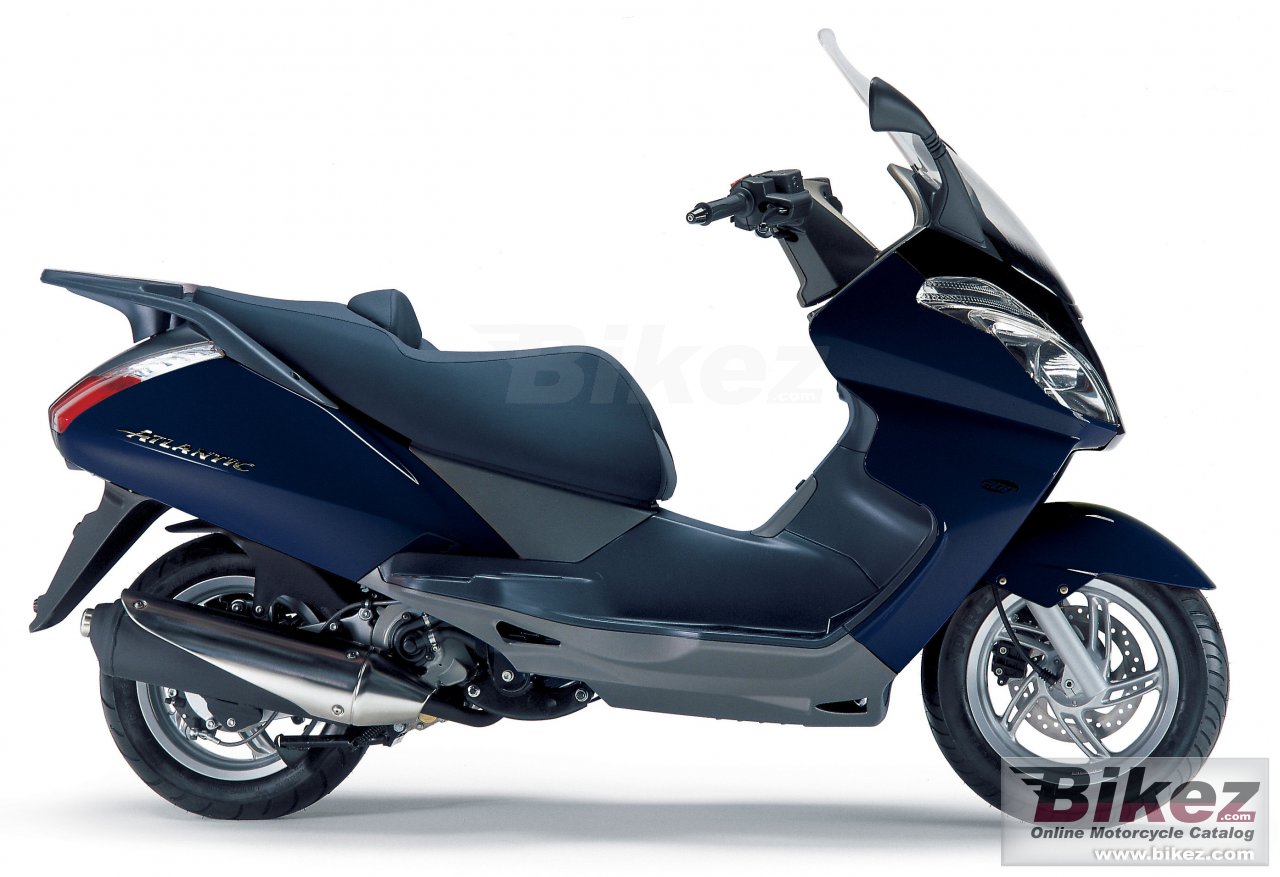 Big Aprilia atlantic 250 picture and wallpaper from Bikez.com